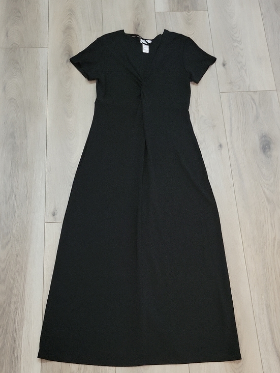 Liz Claiborne Dresses & Skirts - Liz Claiborne Black Short-Sleeve Maxi Dress